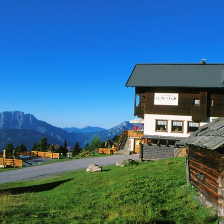 Sattleggers Alpenhof & Feriensternwarte Hotel Greifenburg Exterior foto